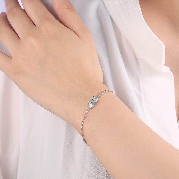 Women's S925 Sterling Silver Bow Bracelet - Elegant and Feminine - Image 2