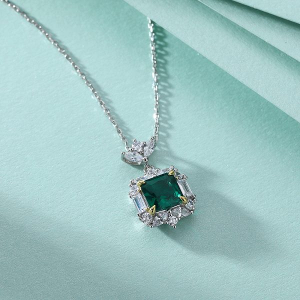 Women's S925 Sterling Silver Emerald Zircon Necklace - Elegant Green Gem - Image 4