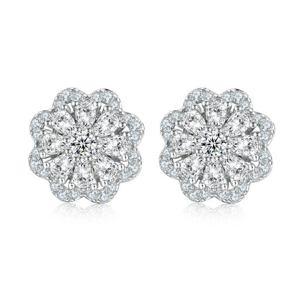 Women's S925 Silver Flower-Shaped Earrings - Delicate Floral Design